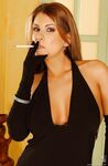 Dorothy Black en cigis milf