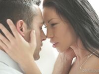 Mya Diamond med sensuellt sex