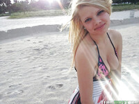 Stella Banxxx Stora bröst blond tjej