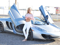 Kennedy Leigh, den heta blondinen