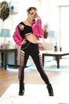 Kimberly Chi - Tatuerad bitch