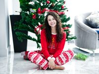 På julgran knullar de den leende bruna Liz Jordan