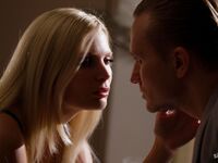 Glamorösa blonda flickor med vilda trekant - Candee Licious och Fanta Sie hot fuck
