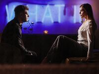 Varm trekant med Alexis Crystal och Kitana Lures svarthåriga humör
