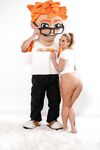 Blond flicka Savannah Bond kan inte vänta med att bli lagd