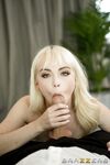 Lilly klocka förför kameran med sin unga kropp innan hon knullar sin hårda keiran lee