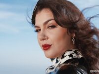 Italienska drottning valentina sväljer de två bps i nappiska halsar och rusar hårt på utomhus