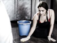Valentina Nappi får en stor titty brun fitta från sin skäggiga älskare