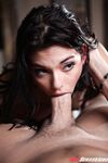 Gina Valentina - Älskar en stor kuk
