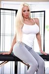 Nicolette Shea den knepiga massösen milf