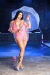 Romi Rain och det svarta spjutet