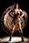 Romi Rain superhjälten knullad