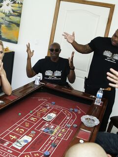Cherie DeVille - Förlorad poker