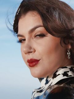 Italienska drottning valentina sväljer de två bps i nappiska halsar och rusar hårt på utomhus